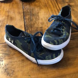 Boys Under Armour shoes